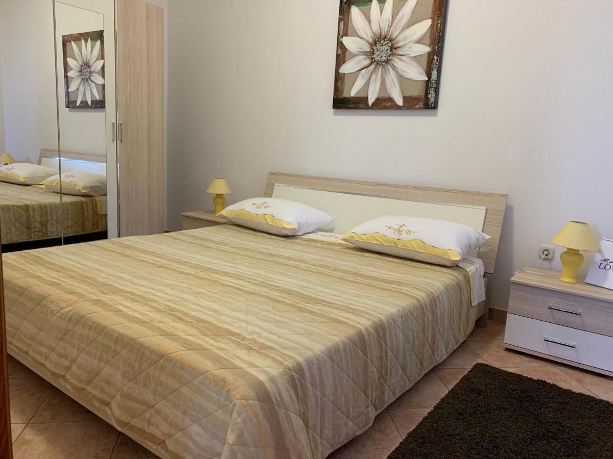 Apartments & Room Piutti บาเล ภายนอก รูปภาพ