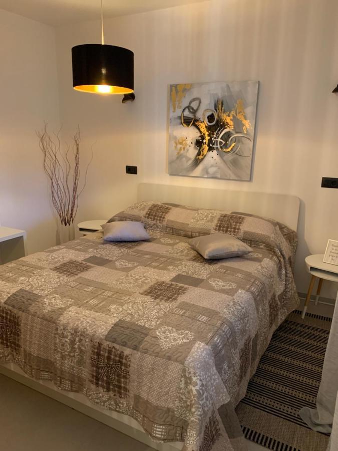 Apartments & Room Piutti บาเล ภายนอก รูปภาพ